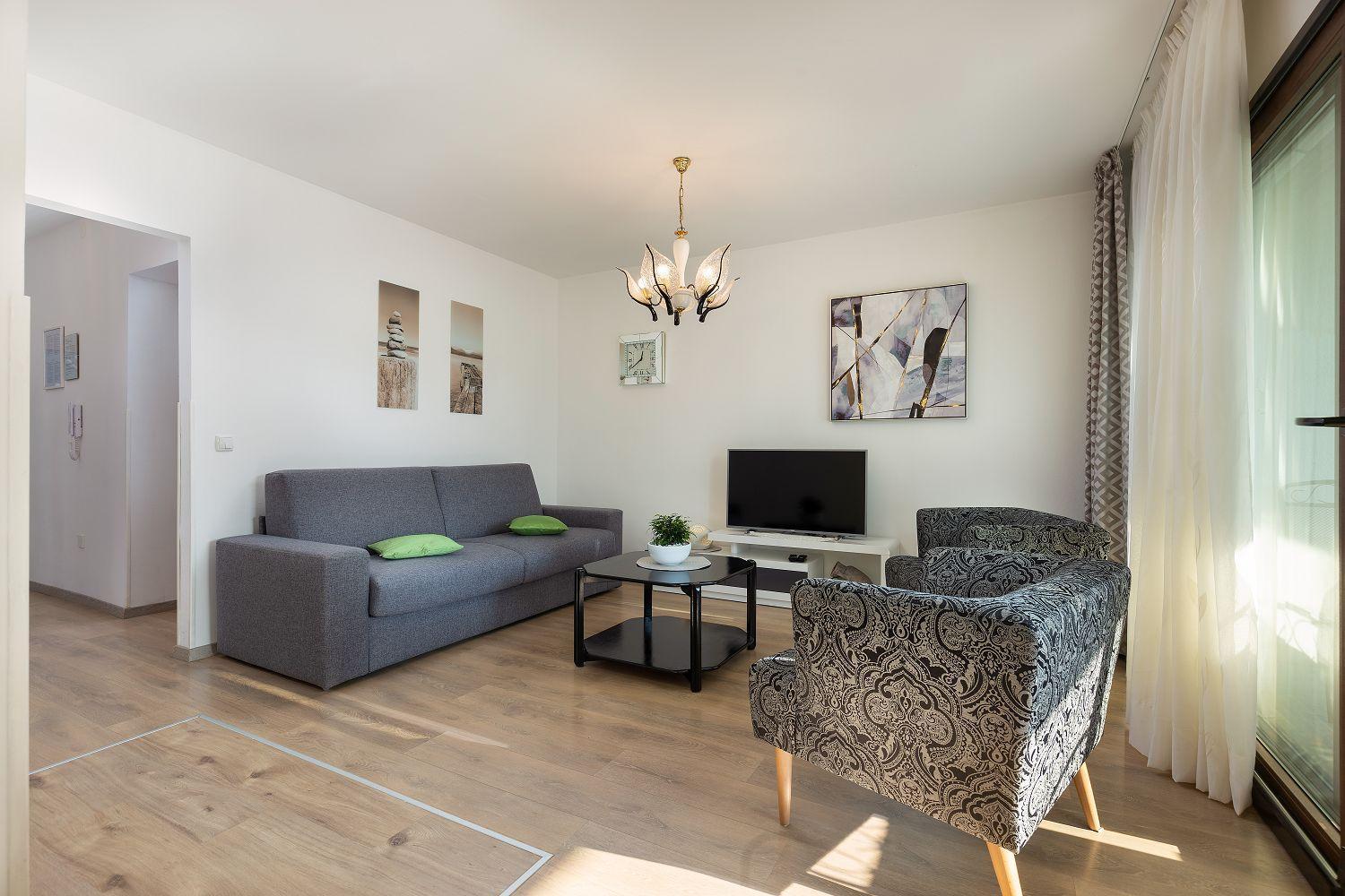 Neu Renovierte Ferienwohnung Mit Klima, Wlan, Terrasse Und Grill Pula Exterior photo